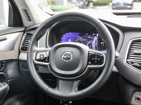 Used 2024 Volvo XC90 T8 Ultimate w/ Lounge Package image 17