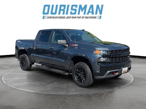 Used 2021 Chevrolet Silverado 1500 Custom Trail Boss w/ LPO, Dark Essentials Package AWD/4WD image 1