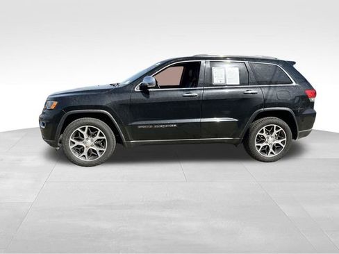 Used 2019 Jeep Grand Cherokee Limited w/ Trailer Tow Group IV image 2