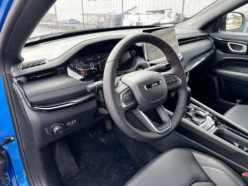 New 2026 Jeep Compass Limited AWD/4WD image 13