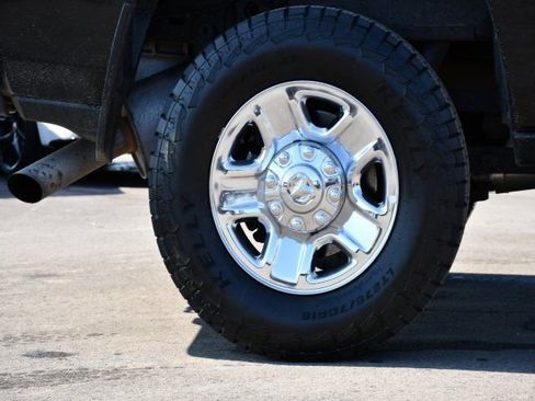 Used 2021 RAM 2500 Tradesman w/ Chrome Appearance Group image 10