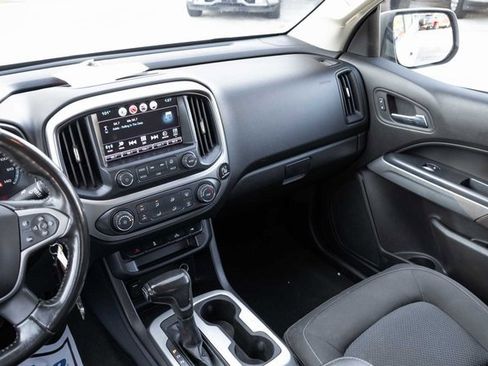 Used 2017 Chevrolet Colorado LT w/ LT Convenience Package image 15