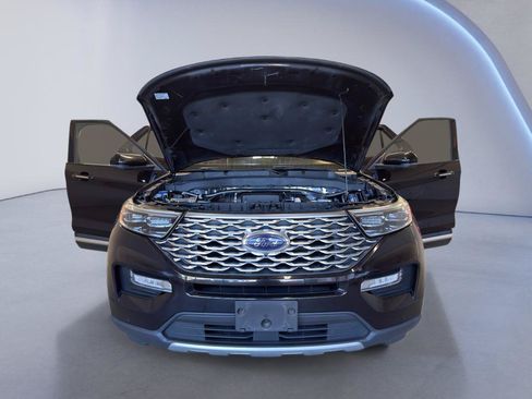 Used 2020 Ford Explorer Platinum w/ Premium Technology Package AWD/4WD image 10