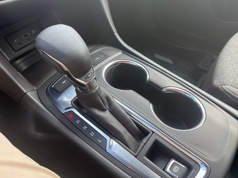 Used 2024 Chevrolet Equinox LT w/ LPO, Floor Liner Package AWD/4WD image 27