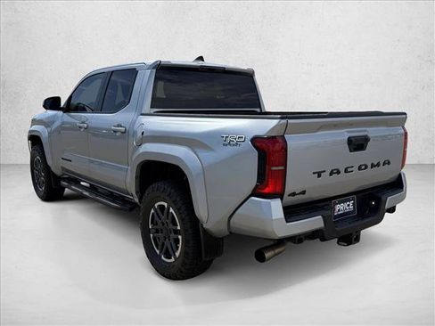 Used 2024 Toyota Tacoma TRD Sport AWD/4WD image 7