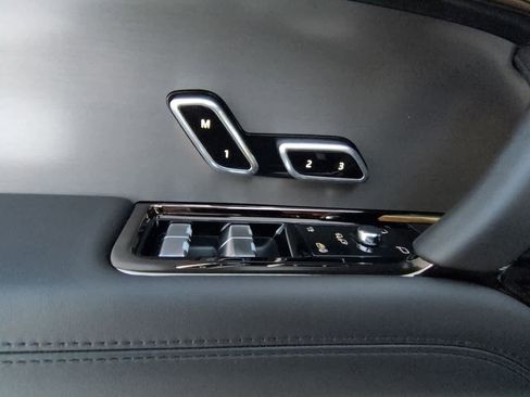 New 2026 Land Rover Range Rover Sport Dynamic SE image 17