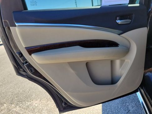Used 2018 Acura MDX SH-AWD image 17