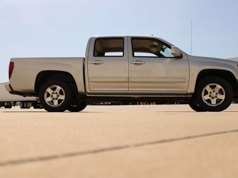 Used 2012 Chevrolet Colorado LT RWD image 19