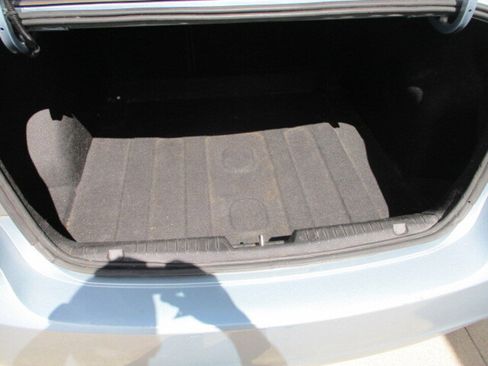 Used 2011 Chevrolet Cruze LS image 6