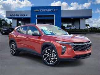Certified 2024 Chevrolet Trax RS w/ Driver Confidence Package image 1