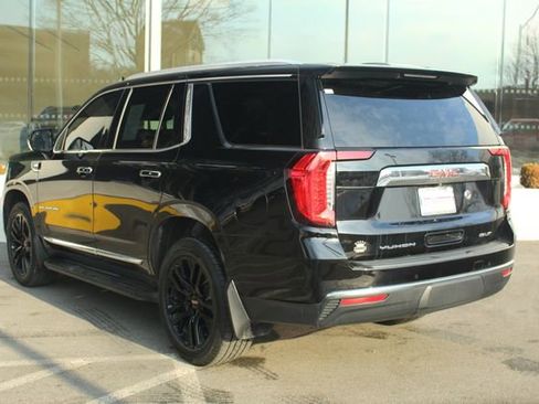 Used 2023 GMC Yukon SLT image 11