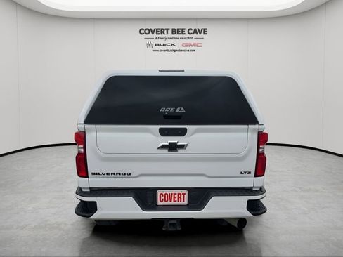 Used 2022 Chevrolet Silverado 2500 LTZ w/ LTZ Plus Package image 8