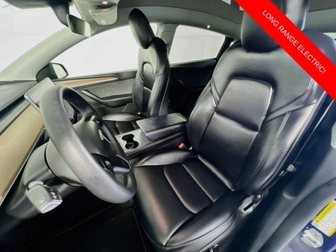 Used 2022 Tesla Model Y Long Range AWD/4WD image 23