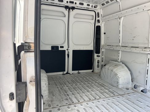 Used 2025 RAM ProMaster 2500 w/ Convenience Group FWD image 20