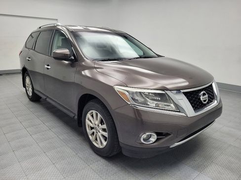 Used 2015 Nissan Pathfinder SV image 13
