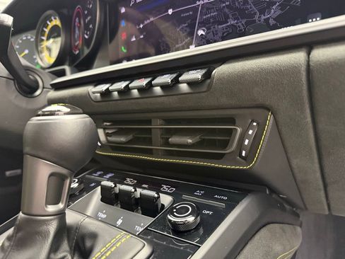 Used 2024 Porsche 911 GT3 image 32