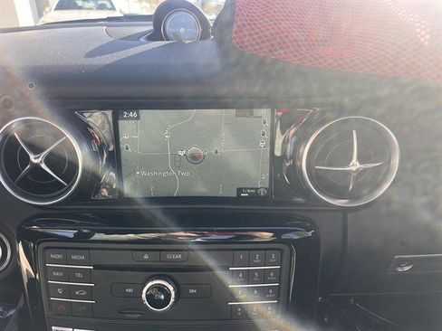 Used 2020 Mercedes-Benz SLC 300 image 14