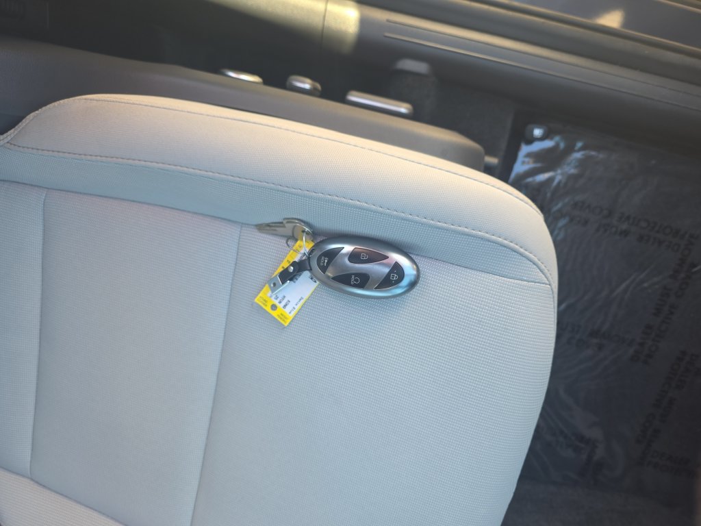 Used 2025 Hyundai Kona SEL FWD image 26