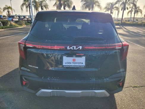 Used 2026 Kia Seltos LX FWD image 5