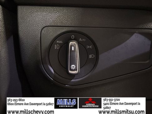 Used 2018 Volkswagen Tiguan SEL image 24