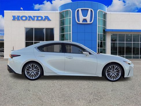 Used 2023 Lexus IS 300 300 w/ Premium Package image 2