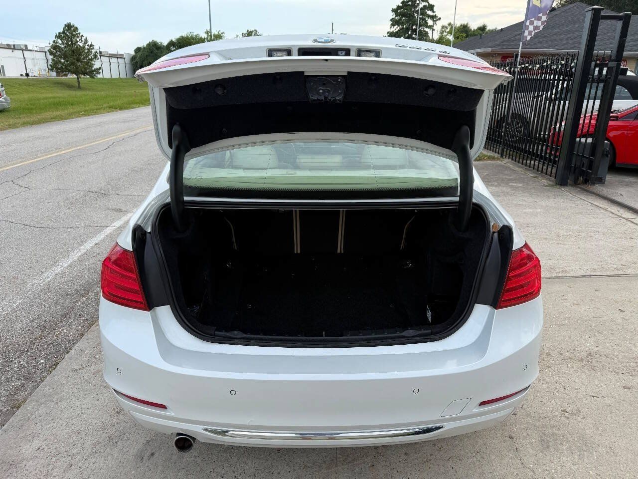 Used 2015 BMW 328d Sedan RWD image 15