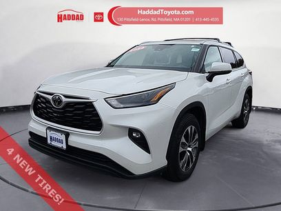 Used 2022 Toyota Highlander XLE