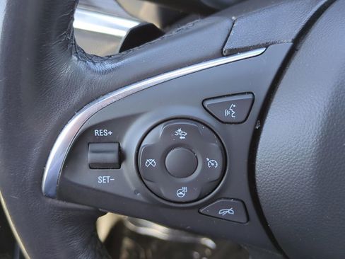 Used 2021 Buick Enclave Avenir w/ Avenir Technology Package image 23