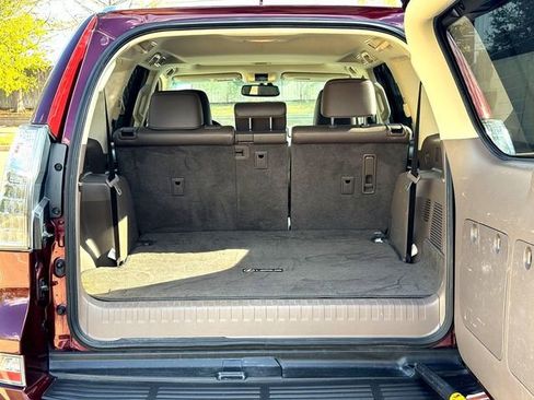 Used 2016 Lexus GX 460 image 7