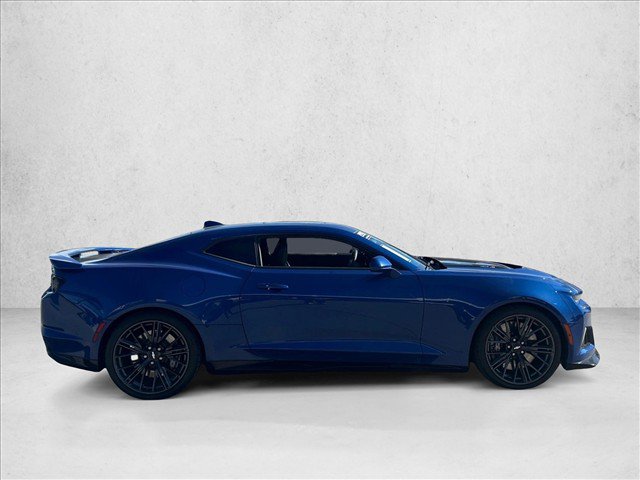 Used 2019 Chevrolet Camaro ZL1 RWD image 4