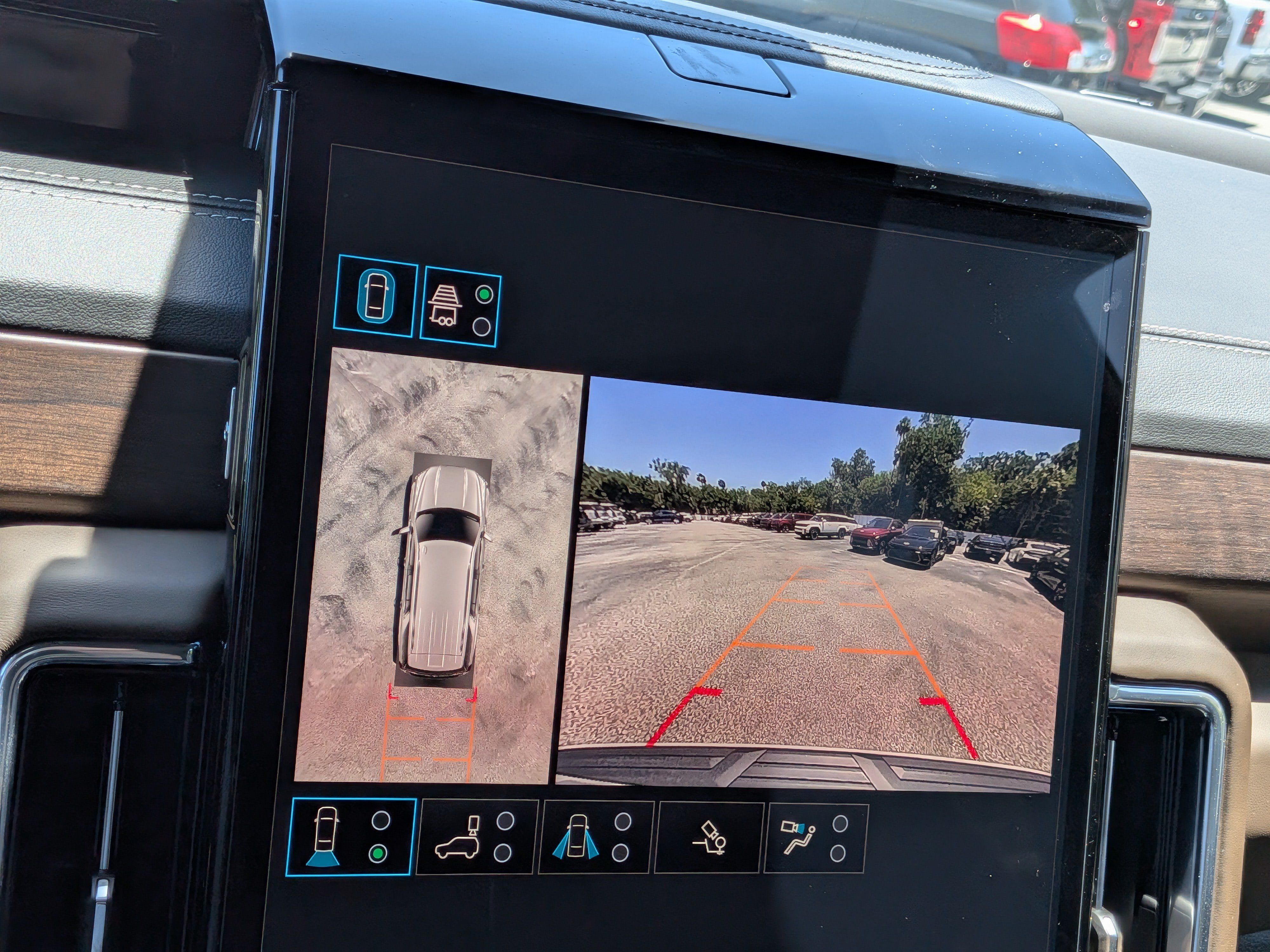 New 2026 GMC Yukon Denali Ultimate AWD/4WD image 32