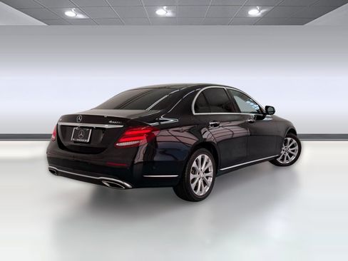 Certified 2018 Mercedes-Benz E 300 4MATIC image 8