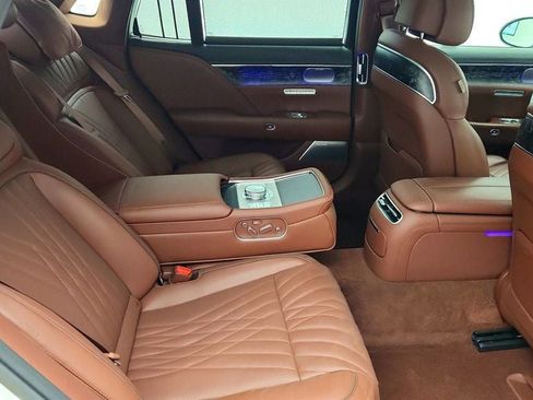 Used 2025 Genesis G90 3.5T AWD/4WD image 23