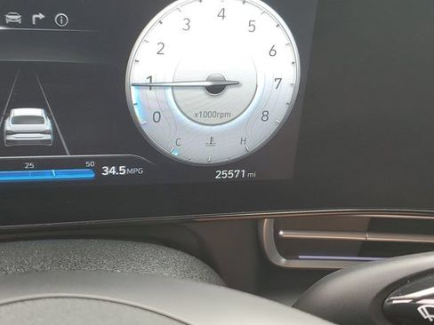 Certified 2024 Hyundai Elantra SEL FWD image 24