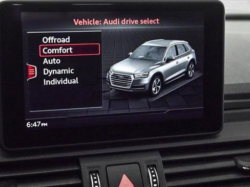 Used 2020 Audi Q5 Premium image 15