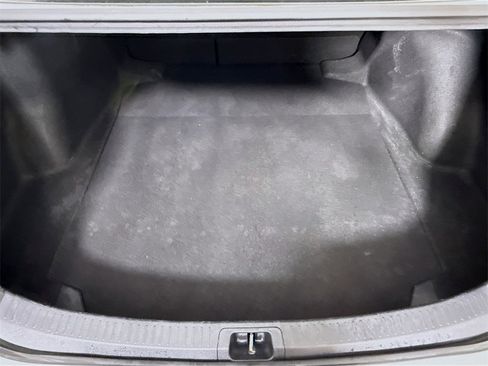 Certified 2020 Toyota Corolla LE image 27