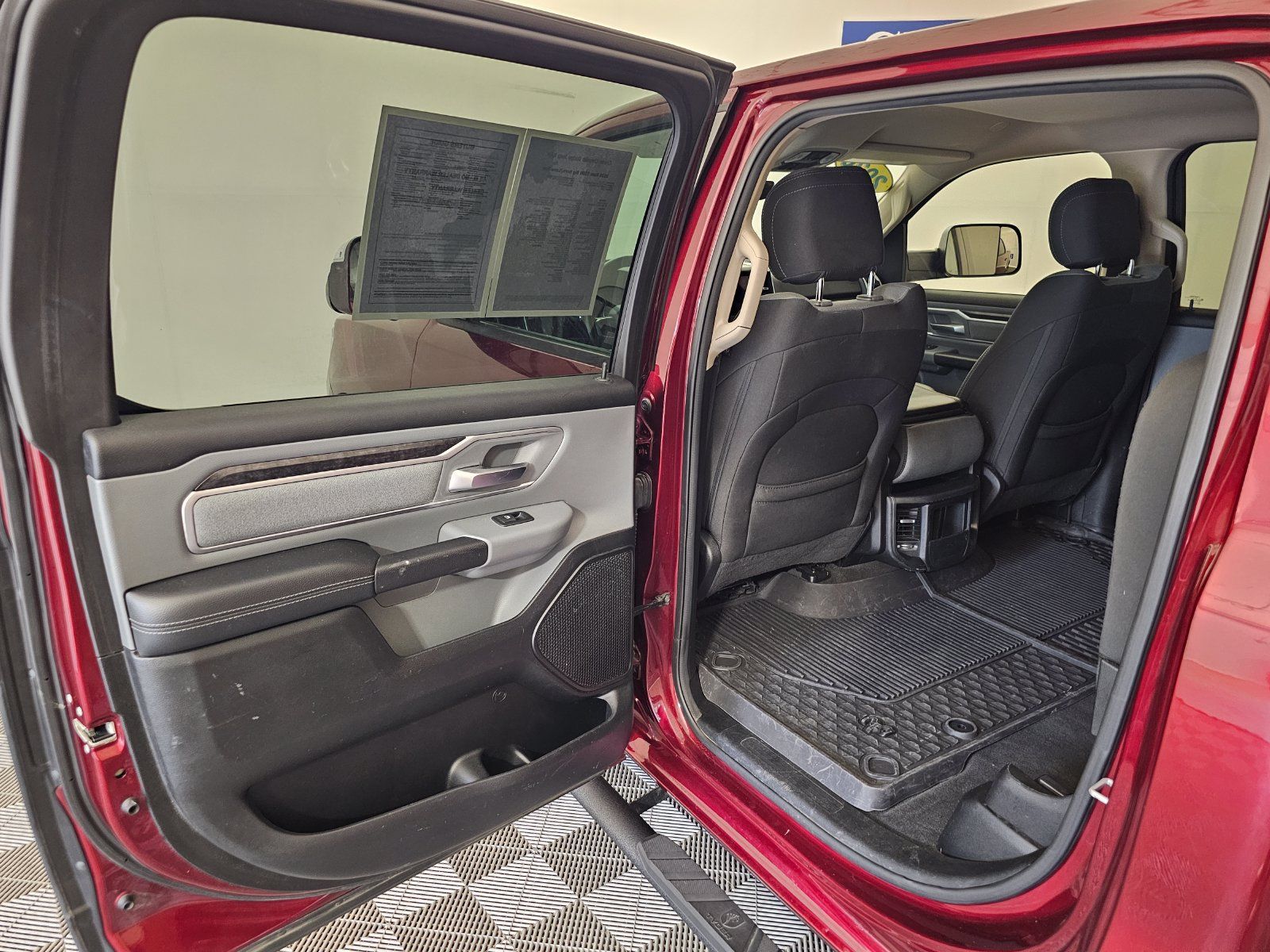 Used 2020 RAM 1500 Big Horn AWD/4WD image 24