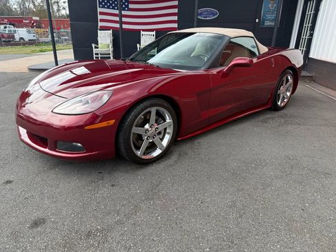 Used 2007 Chevrolet Corvette Convertible w/ Preferred Equipment Group image 16