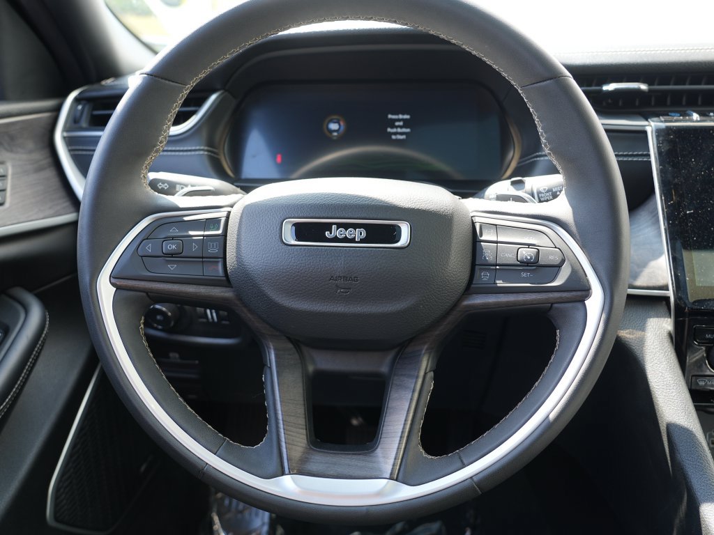 Used 2024 Jeep Grand Cherokee Limited 4xe AWD/4WD image 25