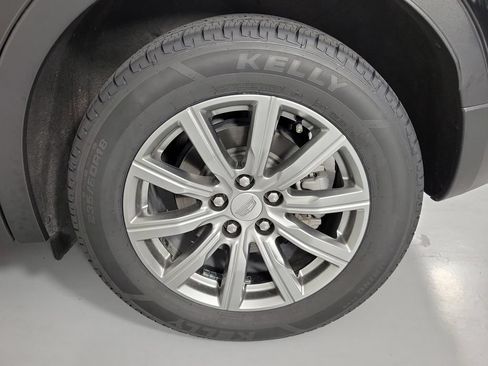Used 2021 Cadillac XT4 Premium Luxury w/ Driver Awareness Package FWD image 10