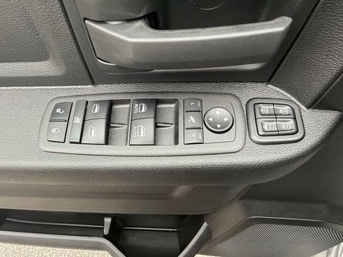 Used 2023 RAM 3500 Tradesman w/ Chrome Appearance Group image 15