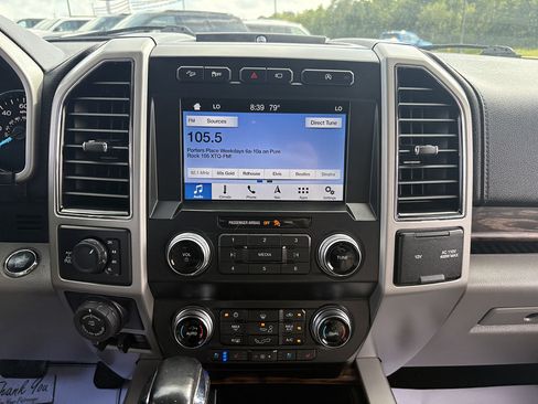 Used 2019 Ford F150 Lariat w/ Equipment Group 502A Luxury AWD/4WD image 25