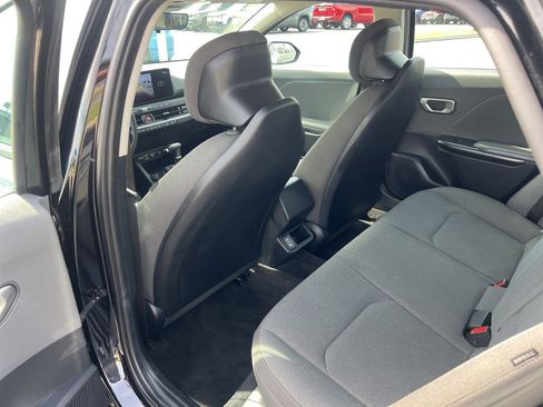 Used 2025 Kia K4 FWD image 33
