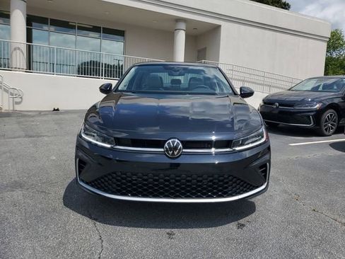 New 2026 Volkswagen Jetta SE FWD image 2