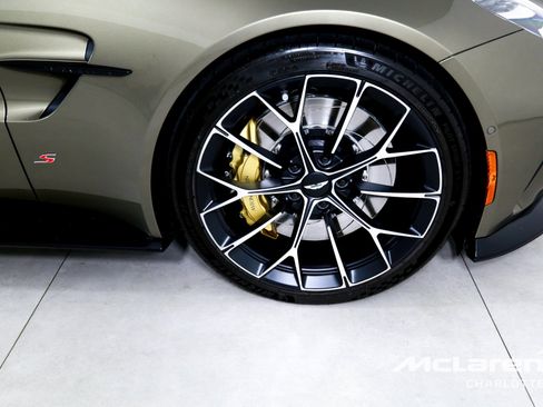 Used 2026 Aston Martin V8 Vantage S RWD image 26