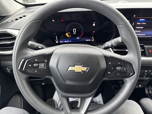 Used 2025 Chevrolet TrailBlazer LT image 17