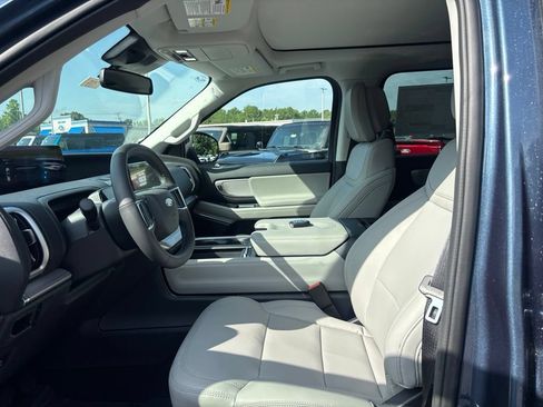 New 2027 Ford Expedition Active RWD image 24