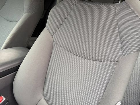 Used 2020 Toyota RAV4 LE w/ All Weather Liner Package AWD/4WD image 10