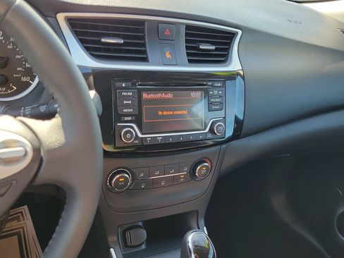 Used 2017 Nissan Sentra SV FWD image 25