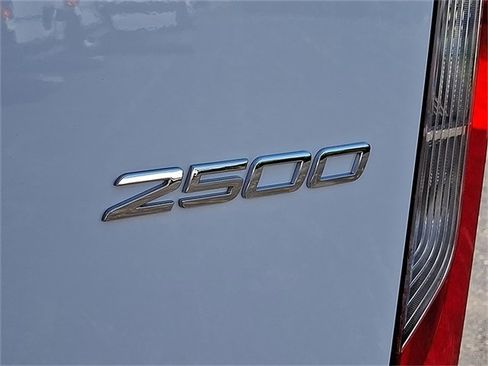 Used 2025 Mercedes-Benz Sprinter 2500 image 22
